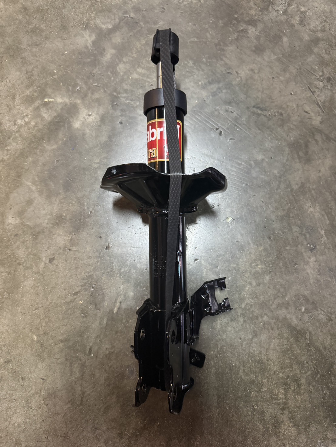 โช๊คหน้า nissan sentra B13