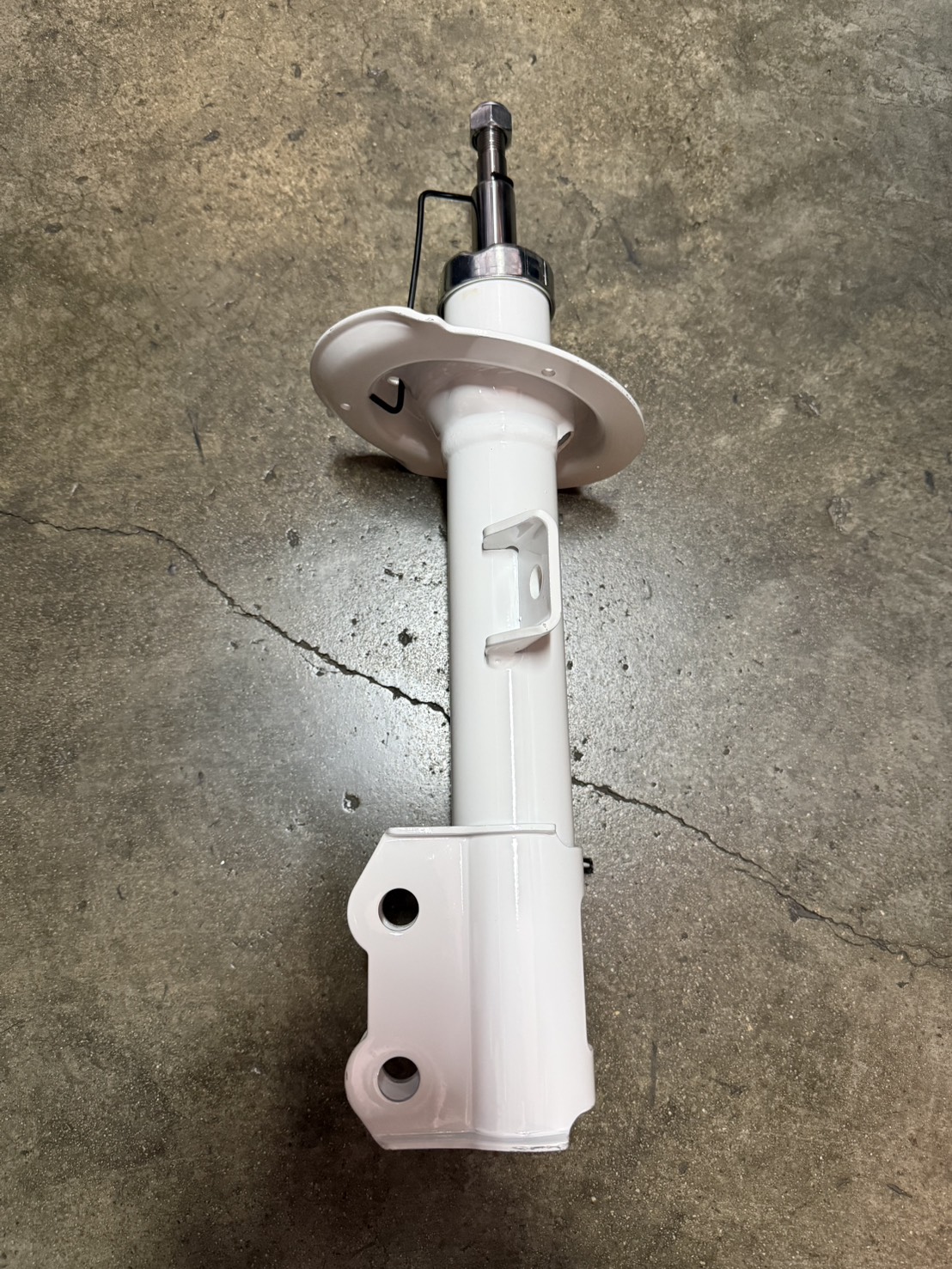 โช๊คหน้า BYD dolphin